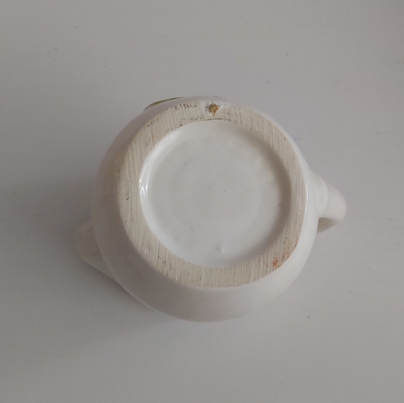 Vintage mushroom motif ceramic creamer - Picture 4 of 8